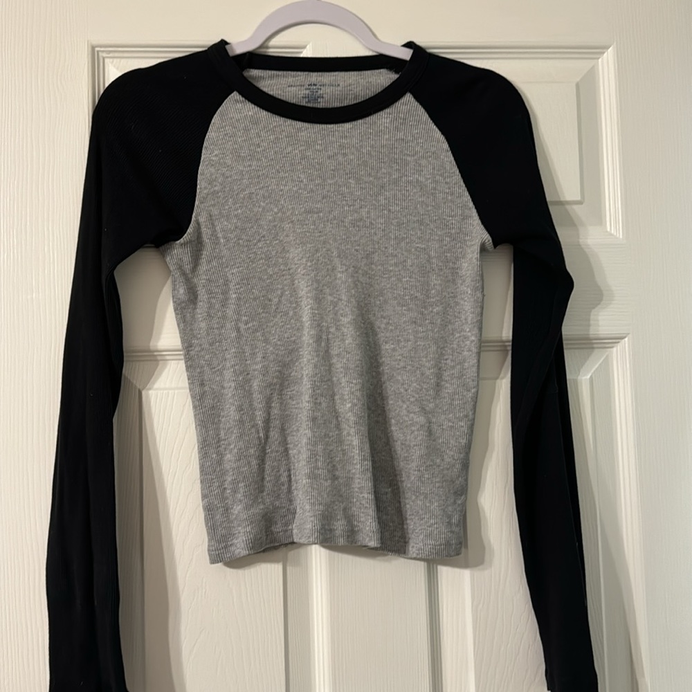 Brandy Melville long sleeve
